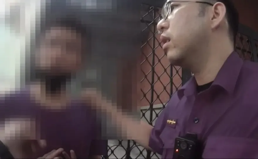 影/警五木區攔查可疑違規車輛　車上2人都是通緝犯報假名遭識破