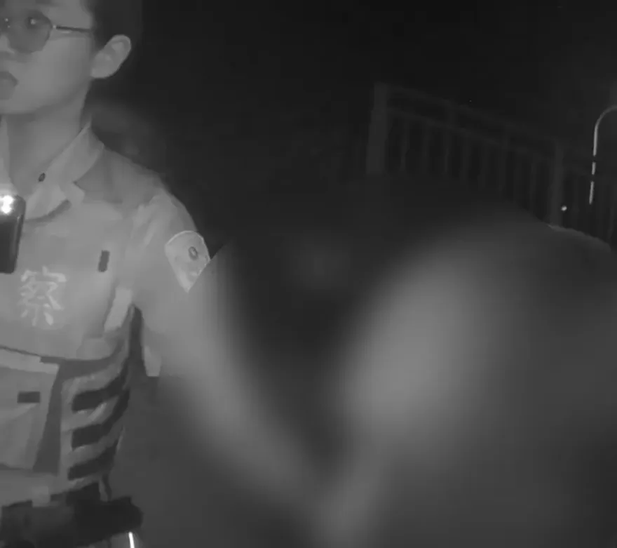 影/老翁赴澎湖散心盤纏花光無法返台　竟想「游回台灣」被員警勸下