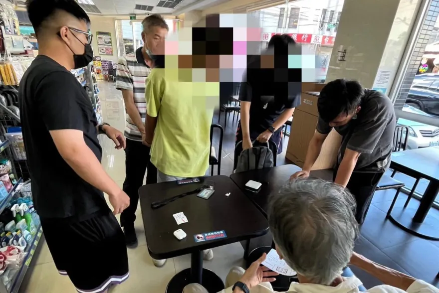 影/又見「阿土伯投資」詐騙老梗！他提款370萬現金面交　警方秒逮捕2車手
