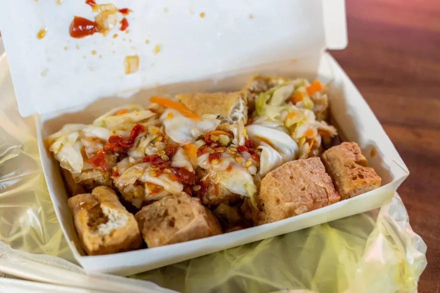 媒體人曝臭豆腐最新價位　嘆「銅板美食」恐成歷史名詞：台將進入通膨地獄
