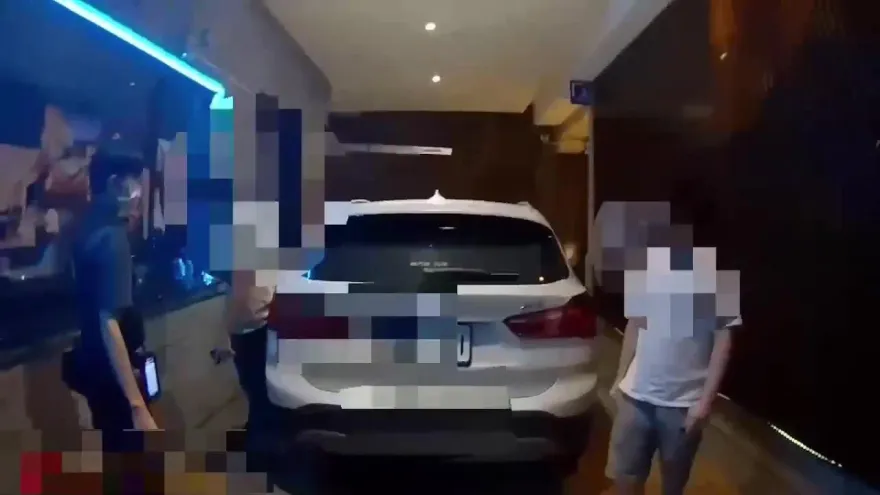 影/網路簽賭欠310萬被押走！債主威脅爸媽「150萬贖人」　警方火速救援