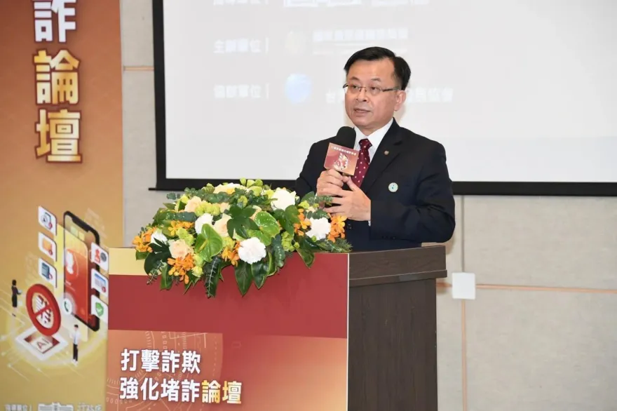 大家來找碴！NCC報告哪裡不一樣？侯漢廷嗆：不是陳耀祥下台就算了