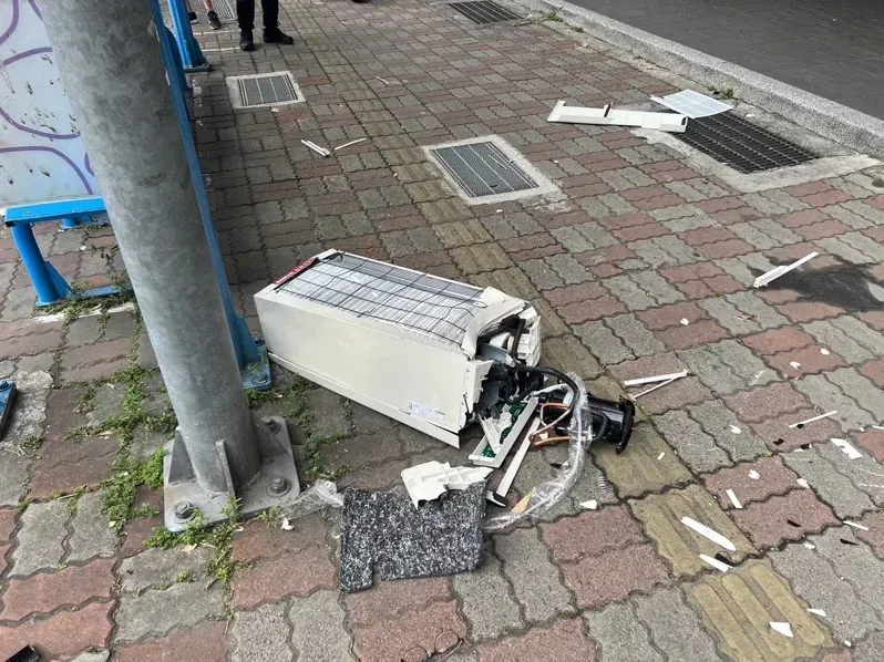 誰扛責？冷氣機砸死人網路調查曝光　近8成網友一面倒指向他