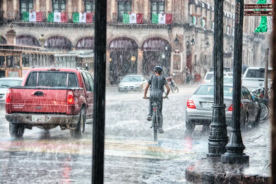 今36度高溫+午後雷雨伺候！　吳德榮：熱帶系統相繼敲門