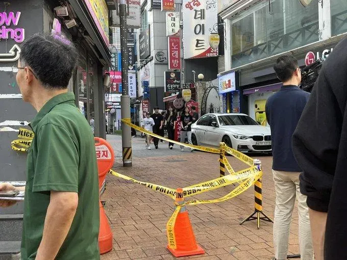 快訊/影/韓國首爾驚傳隨機殺人！嫌犯地鐵站出口持刀揮砍釀1死3傷