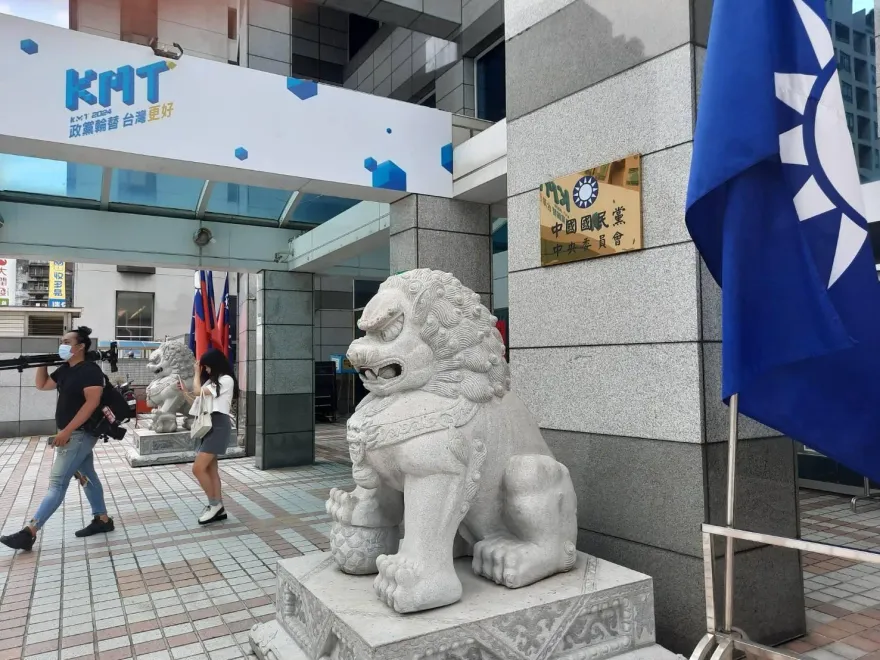 謝典林退黨引藍營內亂？媒體人點名「他」是源頭：不想解決還是沒能力？