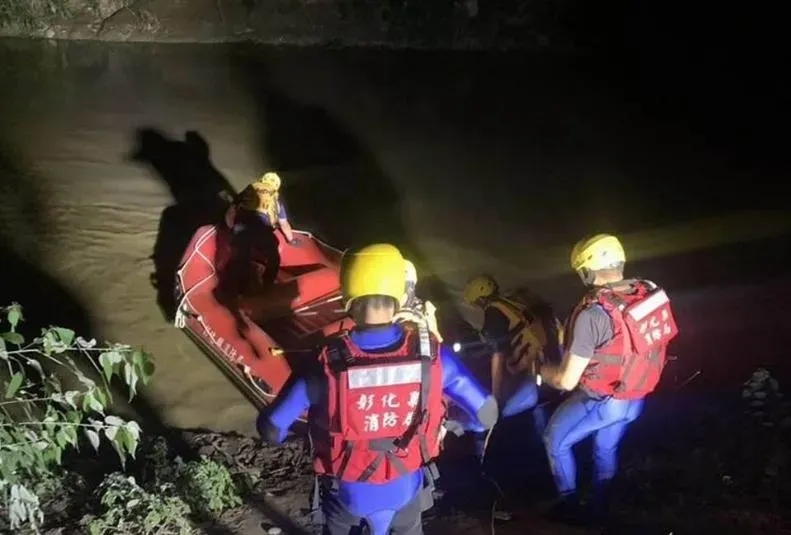 彰化婦失聯2天疑墜橋！警消出動空拍機、橡皮艇　搜救超過12小時未尋獲