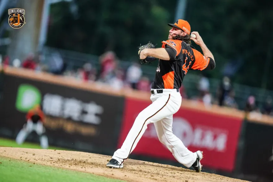 羅昂右手指骨折至少休8周　獅急鎖定2洋將遞約等回應