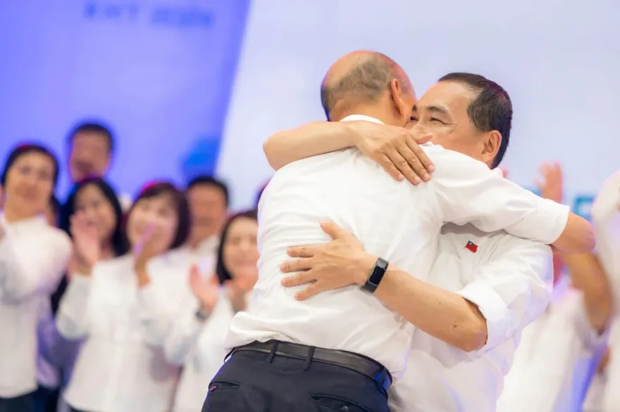 韓國瑜出手效果驚人？侯友宜723後民調出爐　藍營支持度跌破眼鏡