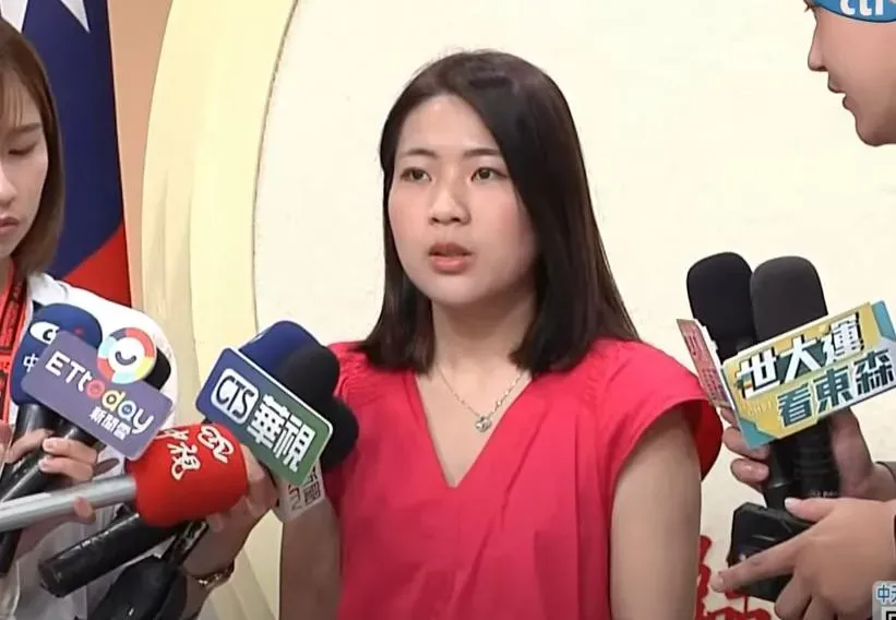 侯友宜競辦發言人「這句話」讓徐巧芯爆炸：不要把民調低都怪給別人！