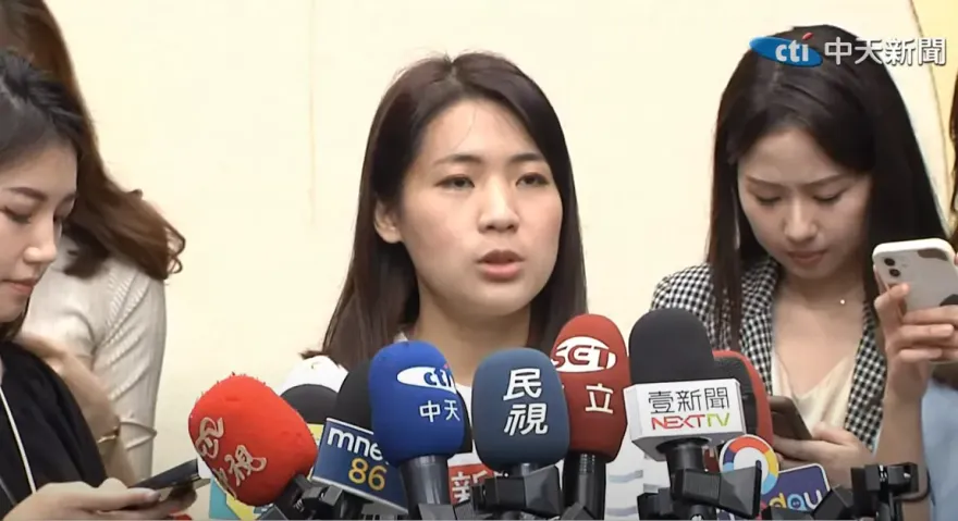 影/徐巧芯開戰侯辦「民調不好怪別人！」　爆炸後「他」來溝通：小摩擦已化解