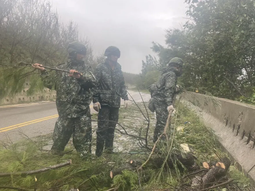 國軍調派逾8百兵力投入南投救災　尋獲1具大體