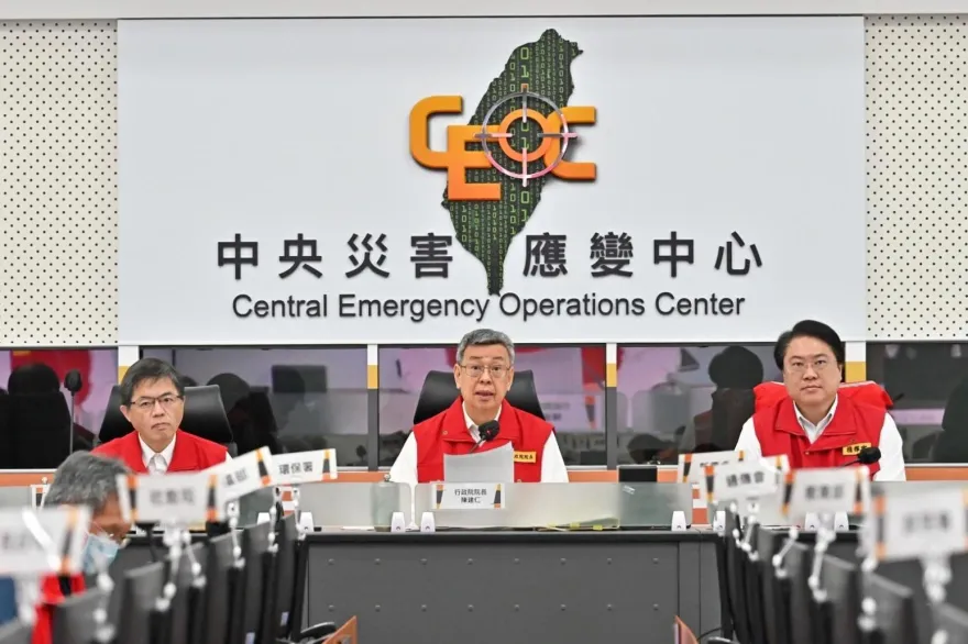 台灣颱風假標準超奇怪？　郭正亮曝最大問題：亞洲最不合理