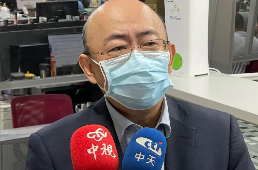 郭正亮揭醫護人員血汗處境　點名2衛福部長「根本沒注意」