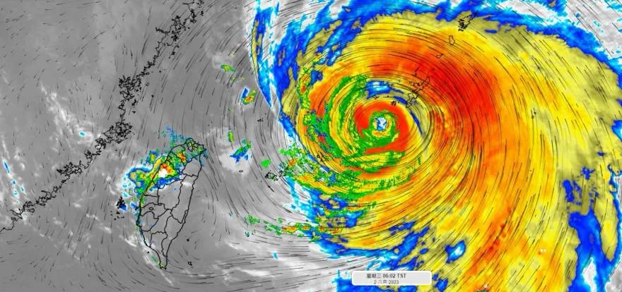 卡努強風狂颳！暴風圈週四觸大台北陸地　「1縣市」達停班停課標準