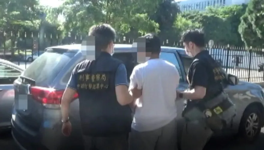 影/洋蔥式詐團！警「剝8層才逮首腦」騙走3千多萬　攻堅畫面曝光了