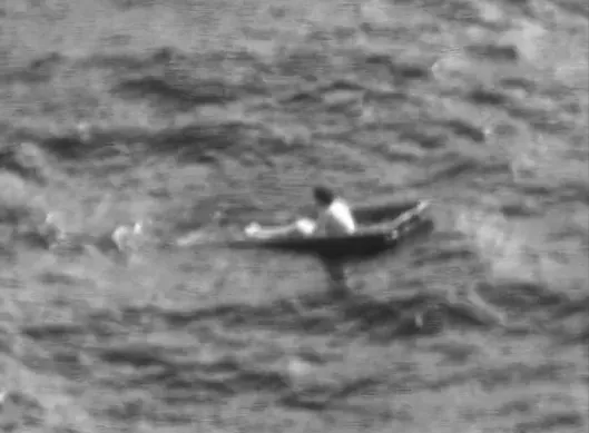 影/男子出海遇難漂流35小時奇蹟獲救　「這輩子沒跟上帝說這麼多話過」