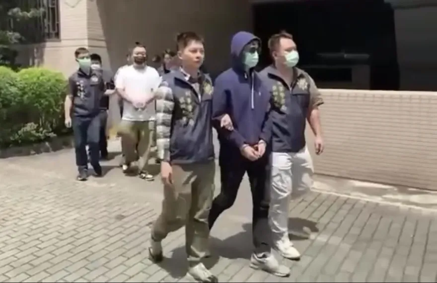 影/虛設1.3萬筆蝦皮帳號假交易　超偶女歌手男友又涉詐騙遭逮