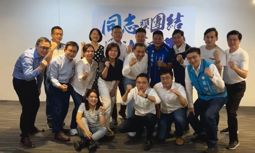 侯友宜便當會雙北小雞到場展團結　他大膽預言一句話