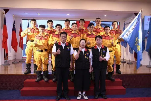 快訊/父親節傳噩耗！花蓮消防特搜大隊赴瑞士訓練　43歲小隊長驚傳猝死異鄉