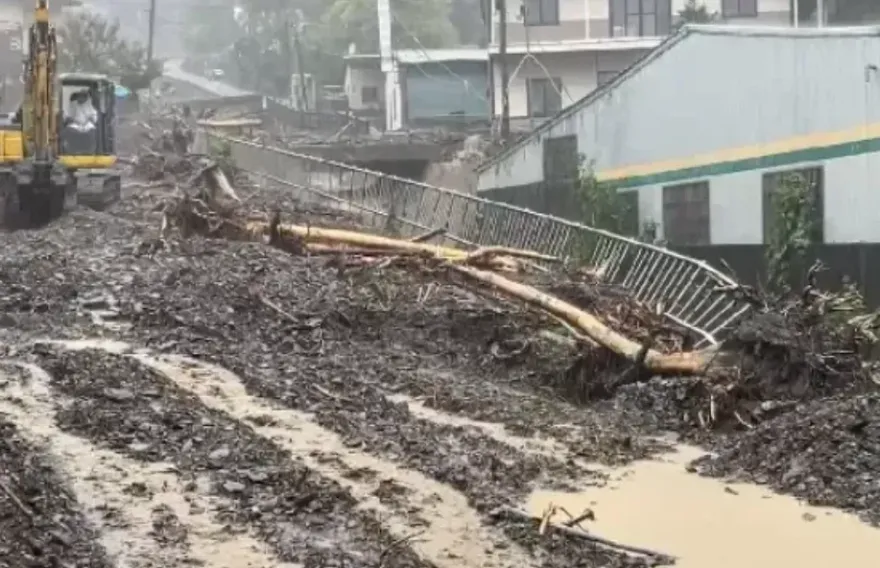 快訊/豪雨釀災！南投仁愛鄉明正常上班停止上課　已第8天停課