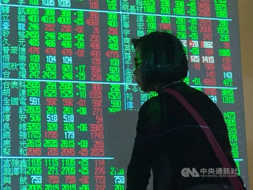 AI族群欲振乏力　台股收跌6.13點失守16900點