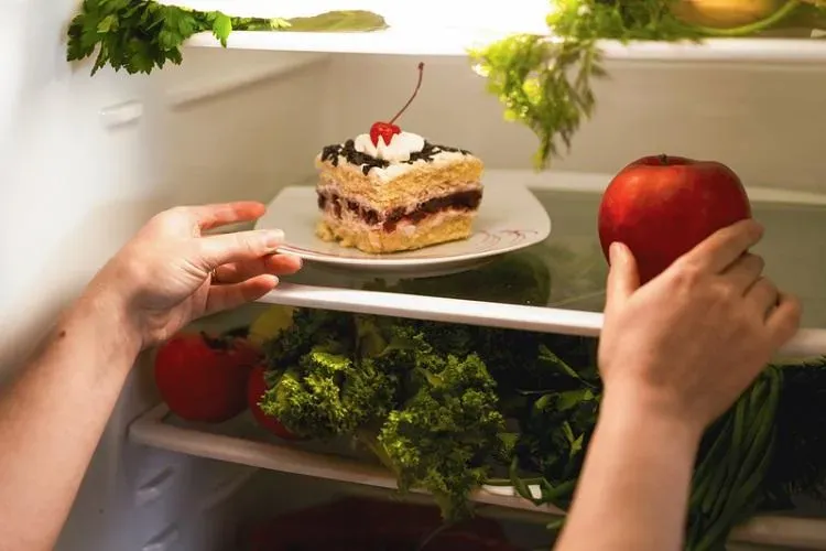 父親節蛋糕吃不完放冰箱明天當早餐？「蛋糕5大錯誤保存觀念」你也許中了！