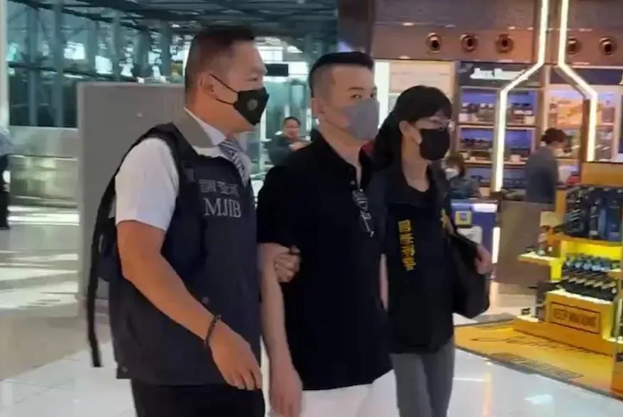 快訊/88會館郭哲敏押解畫面曝光！ 預計下午3：45押返桃園機場