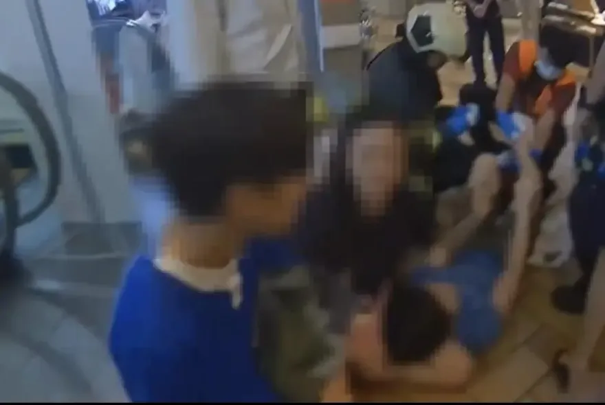 影/驚悚畫面曝！美麗華百樂園恐怖手扶梯　11歲童右腳遭捲入腳趾碎裂