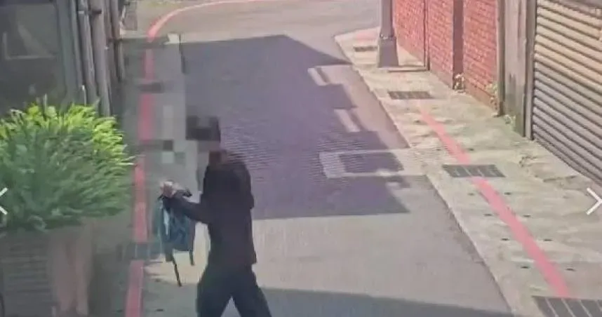 順手牽羊！北車傳多起竊案　温男與巡邏警對眼被逮