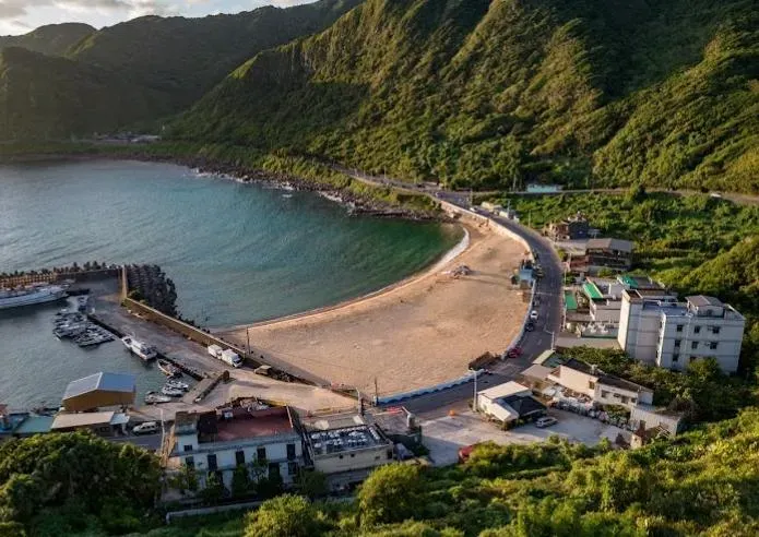 大武崙沙灘2天2起尋短！「生日前夕」33歲男陳屍木棧道　1女幸運獲救