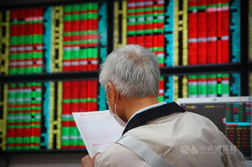 AI人氣股回神　台股盤中翻紅站回16300點