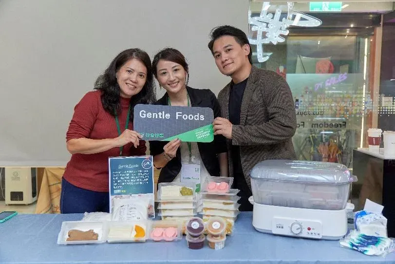 不再只喝流質！新興食品創造咀嚼退化者味蕾奇蹟