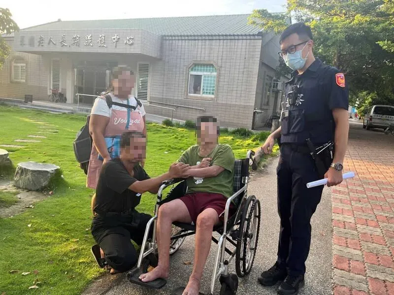 失散十年！嘉義男子出獄尋母4年　跪擁病母惹鼻酸