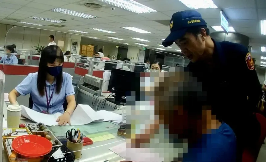 影/精蟲灌腦！想要跟部隊美女軍官嘿咻　退休男掏4萬被阻