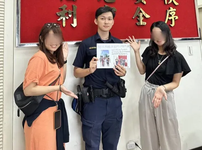 影/櫻花妹來台旅遊遺失錢包！帥警霸氣借1萬　隔天收暖心感謝卡：我愛台灣