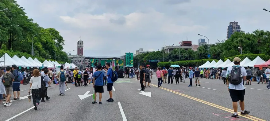 快訊/820凱道「還路於民」遊行畫面出爐！侯柯賴郭首度同場　人潮湧凱道