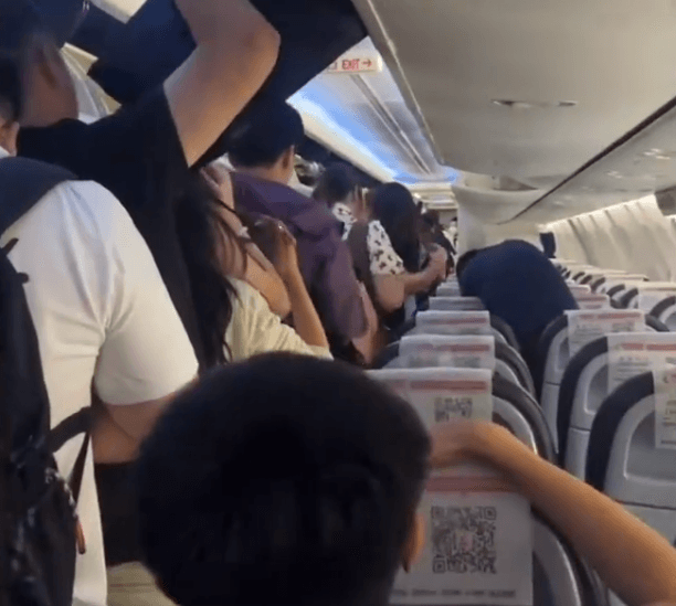 起飛前乘客突高喊「飛機上有炸彈」　所有人被迫下機檢查航班延誤3.5hr