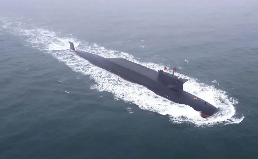 網傳共軍093潛艦發生意外　美軍WC-135「不死鳳凰」核偵察機南海現蹤