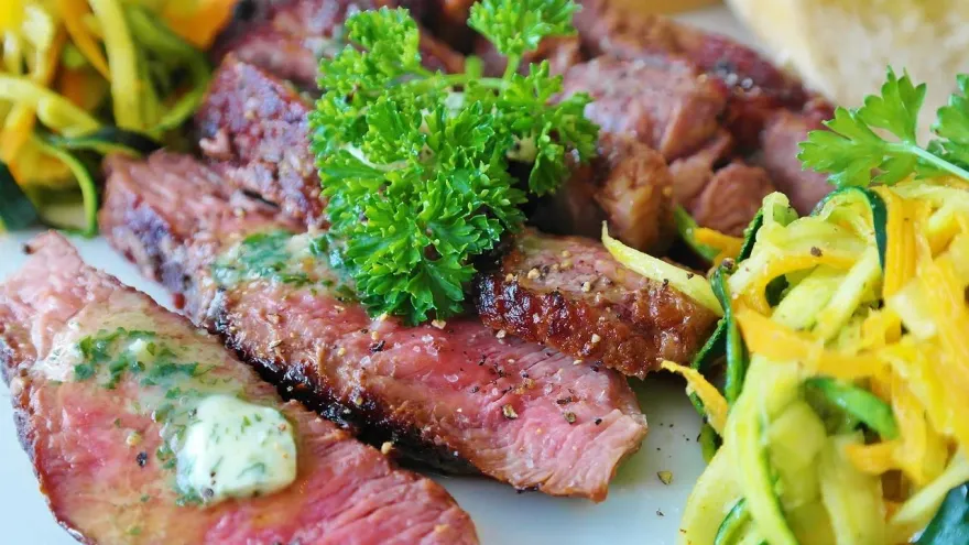 小心吃出脂肪肝！別以為狂吃高蛋白就能養肌肉　關鍵在「澱粉」