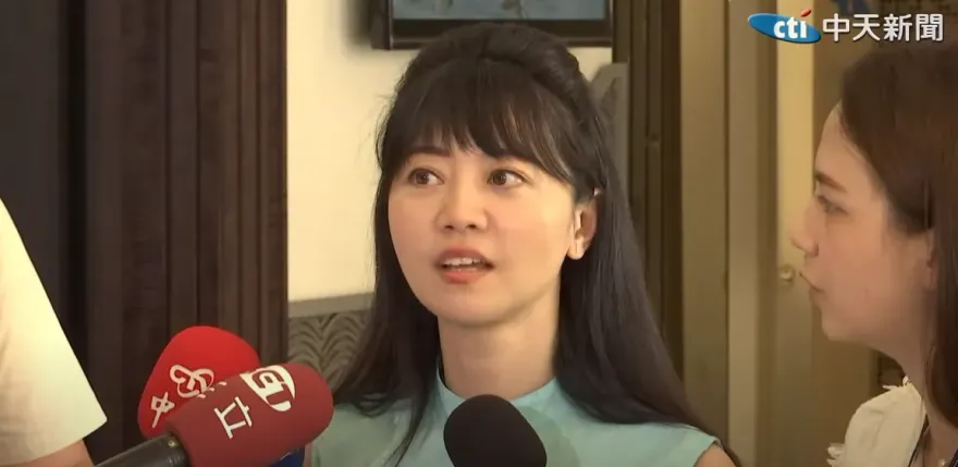 影/認了民調拉警報　高嘉瑜回擊李彥秀：現在放棄比賽就結束了