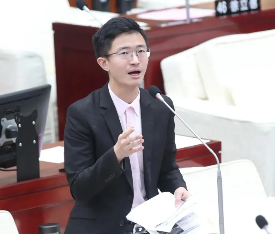 謝長廷幹話新巔峰！鬼扯溫泉護航日本核廢水　侯漢廷氣炸怒飆3字