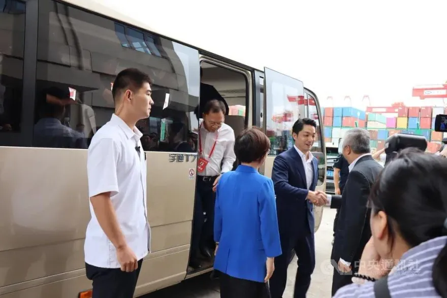 蔣萬安參訪洋山港　15年前蔣孝嚴見證兩岸海運直航