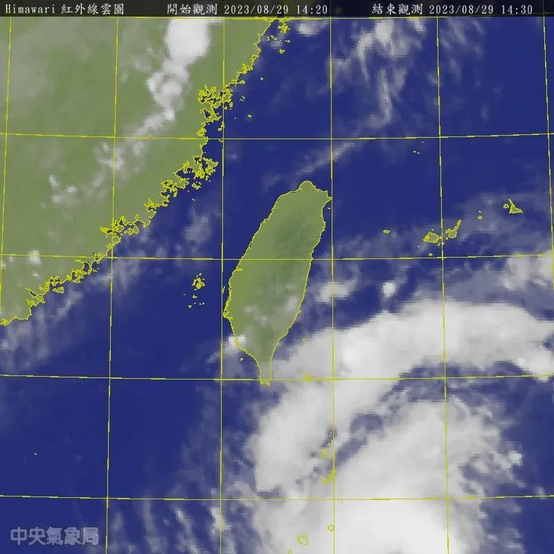 快訊/慎防強風雷擊！「蘇拉」尚未到「南部4縣市」雨彈先開炸