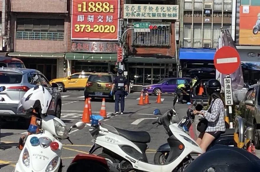快訊/死亡車禍！鶯歌男子接連遭2車輾過爆頭慘死　砂石車肇逃木柵被攔下