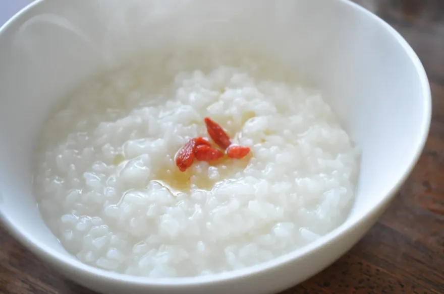 營養師授：腸胃炎應「先吃主食類」再加入蛋白質！　吃牛奶成分吐司恐更嚴重