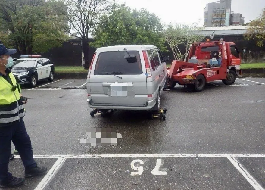 快訊/快移車！北市下午4點部分水門「只出不進」　拖吊罰則資訊看這裡