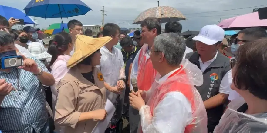 影/陳建仁視察箔子寮遭民眾嗆聲　張麗善一招幫他解圍