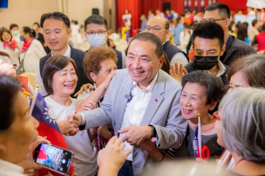 侯友宜逼近「第1名」　國民黨內參民調曝光！統計博士費鴻泰掛保證