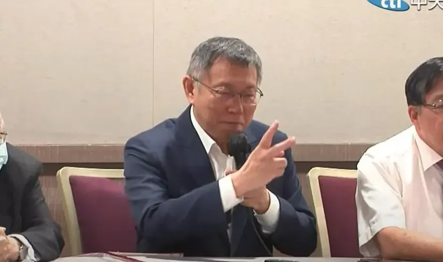 影/柯文哲談老家違建「該拆就拆」：柯媽媽對防火巷鐵門被剪接誤導「氣得要死」